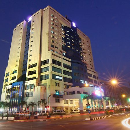Mega Hotel Sdn Bhd Мірі Екстер'єр фото