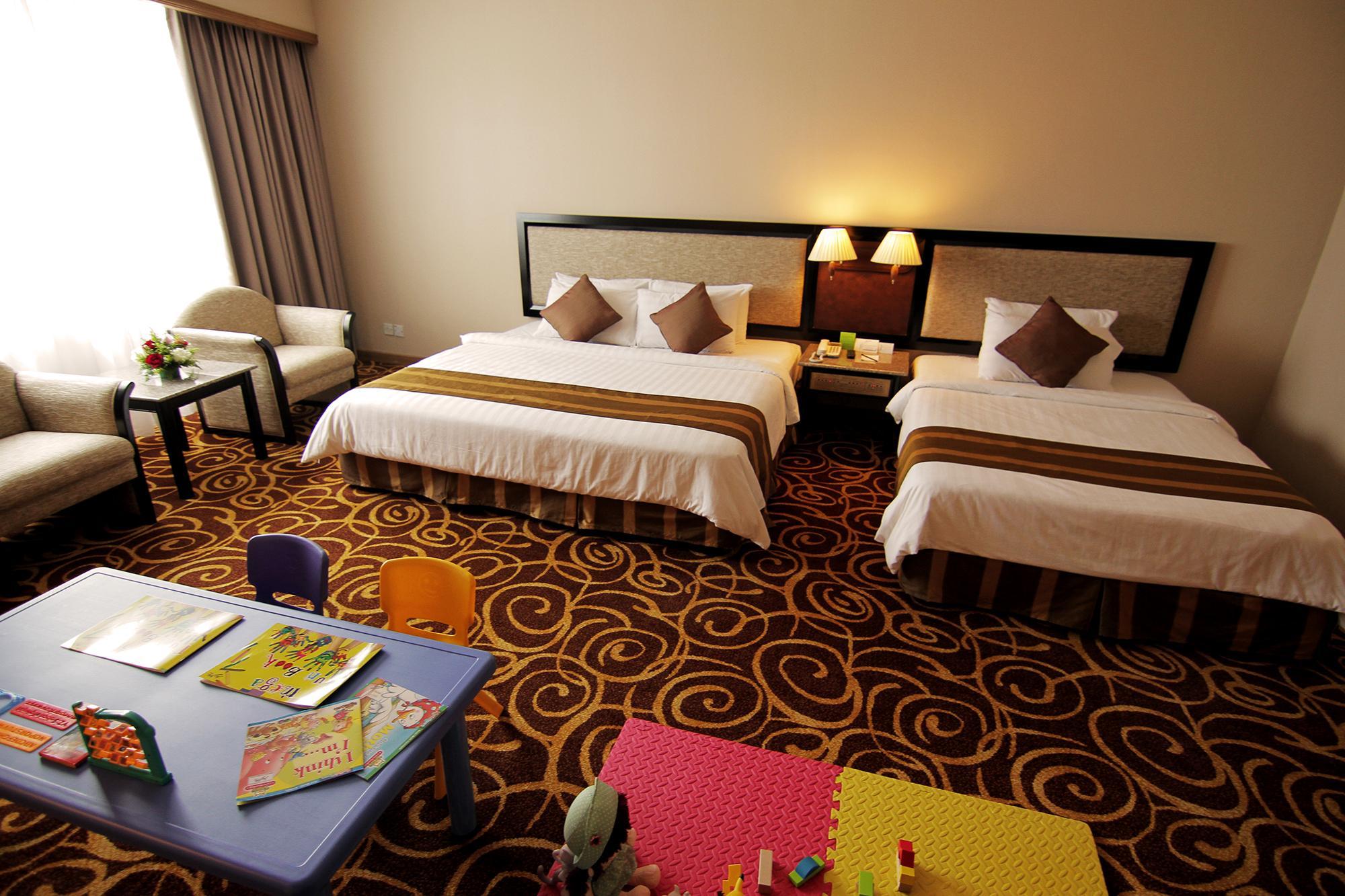 Mega Hotel Sdn Bhd Мірі Екстер'єр фото