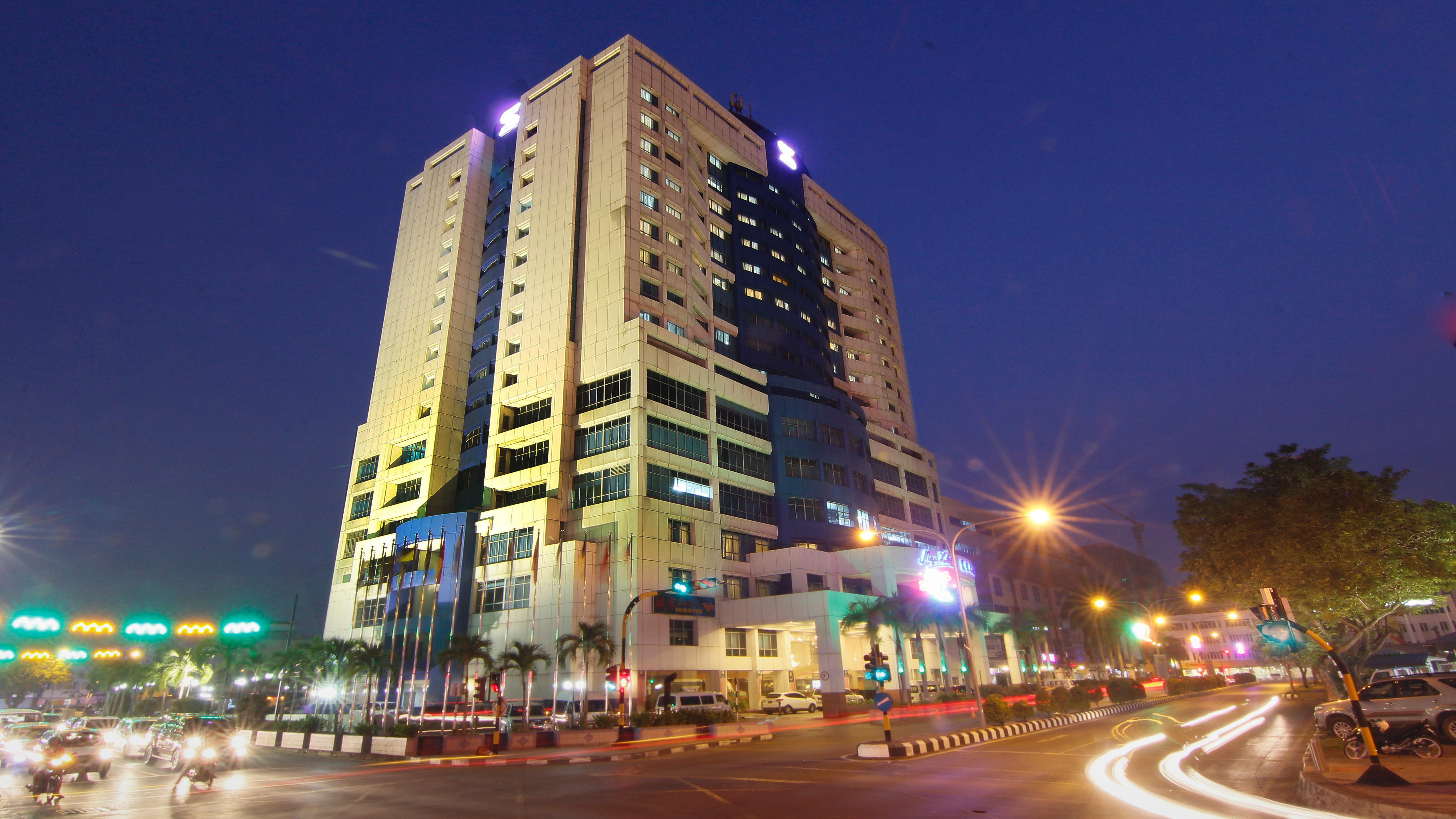 Mega Hotel Sdn Bhd Мірі Екстер'єр фото