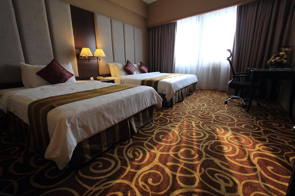 Mega Hotel Sdn Bhd Мірі Номер фото