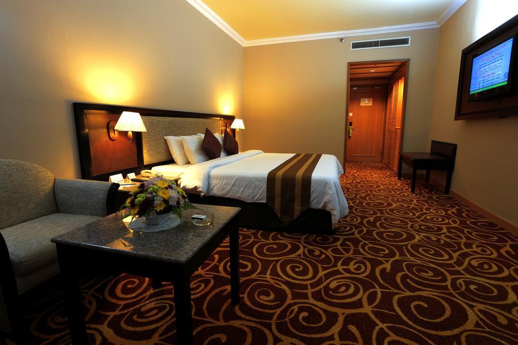 Mega Hotel Sdn Bhd Мірі Номер фото