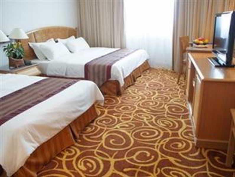Mega Hotel Sdn Bhd Мірі Екстер'єр фото