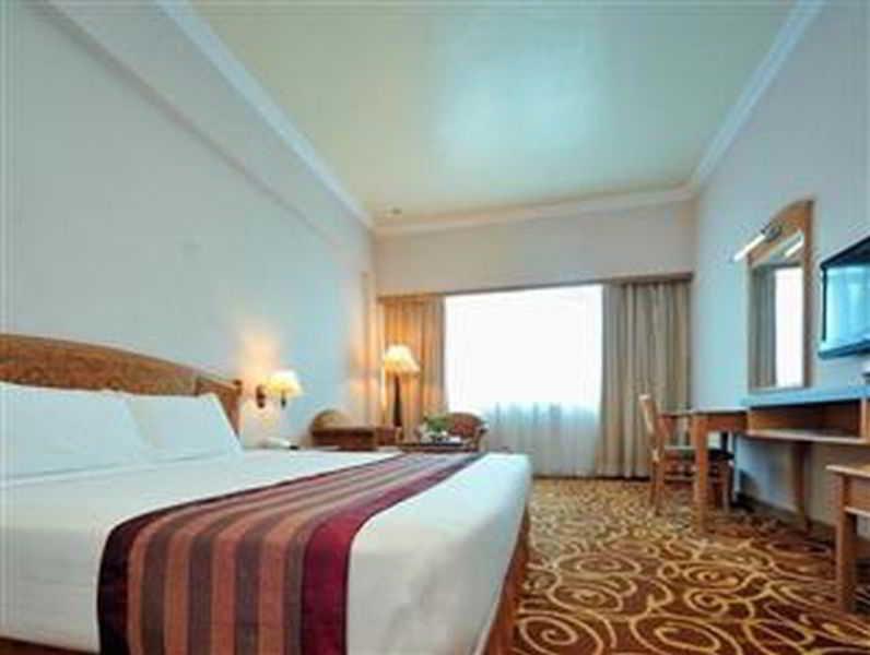 Mega Hotel Sdn Bhd Мірі Екстер'єр фото
