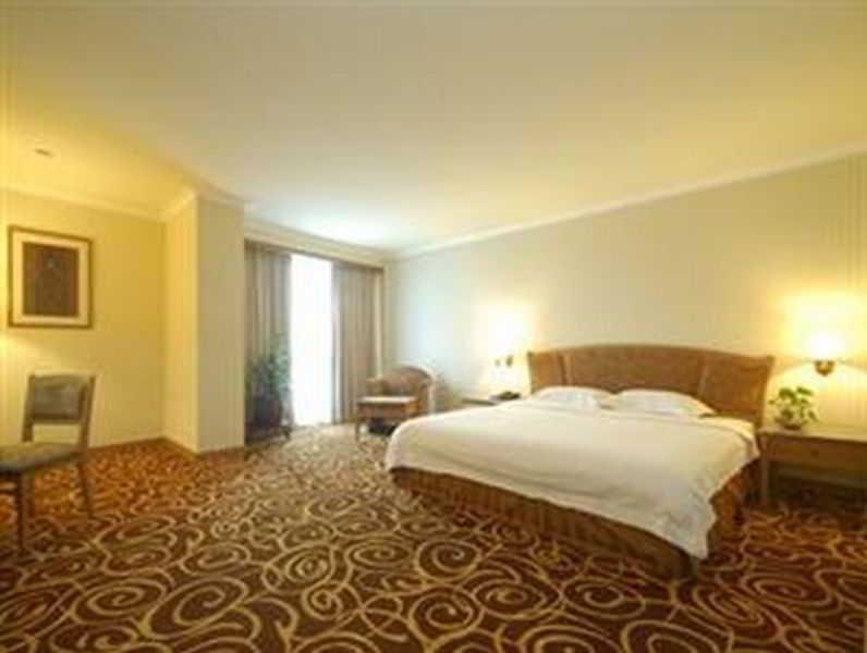 Mega Hotel Sdn Bhd Мірі Екстер'єр фото